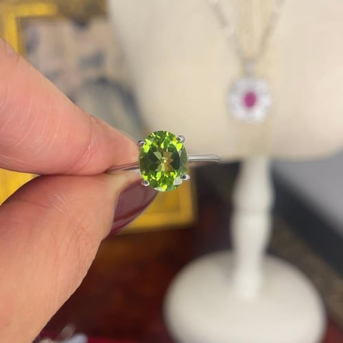 خاتم فضة من حجر الزبرجد الطبيعي