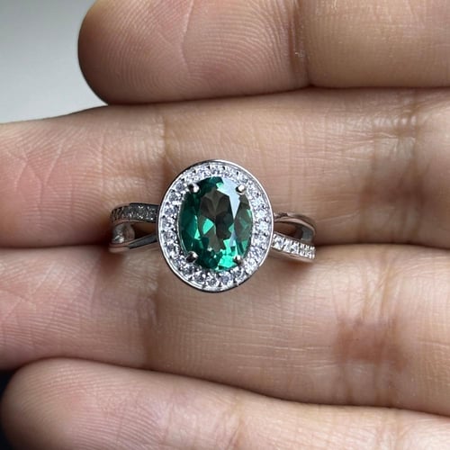 خاتم من حجر الاكوامارين الطبيعي