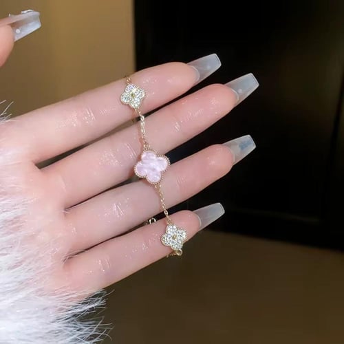 اسوارة ( فان كليف ) g-pink