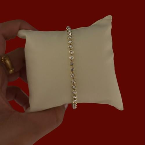 اسوارة تنس كرستال