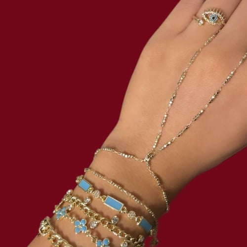 بكج اللون الازرق بعين