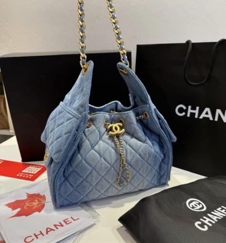 حقيبة شانيل لون جينز