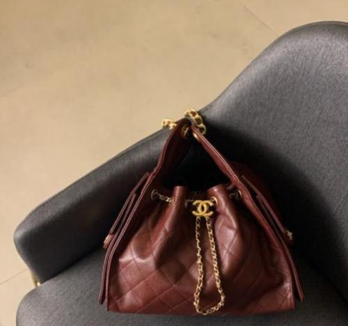 حقيبة شانيل لون برغندي