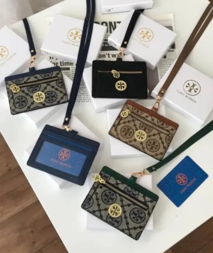 توري بورش كارد هولدر بعدة الوان