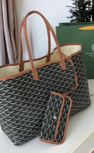 شنطة قويارد توت باق