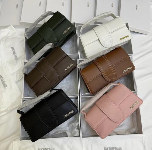 جايكموس بعدة الوان