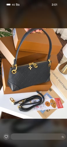 شنط لويس فيتون