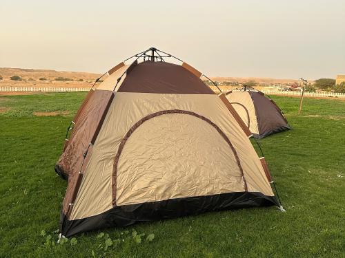 الخيمه العجيبه