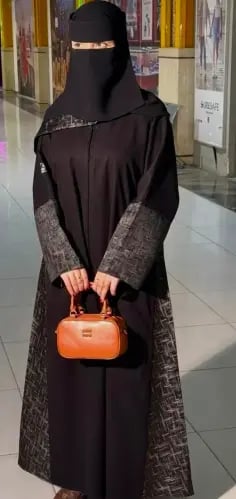 Royal crepe abaya with luxurious jacquard – elegan...