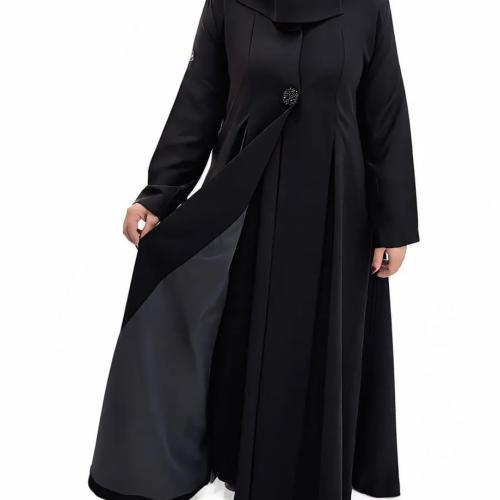 A large abaya with a blazer cut, luxurious