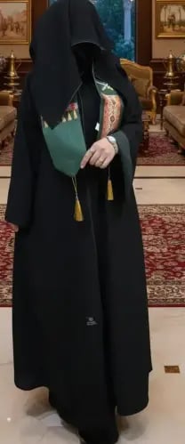 Black abaya, Al-Mustaqbal fabric, Taqtaq
