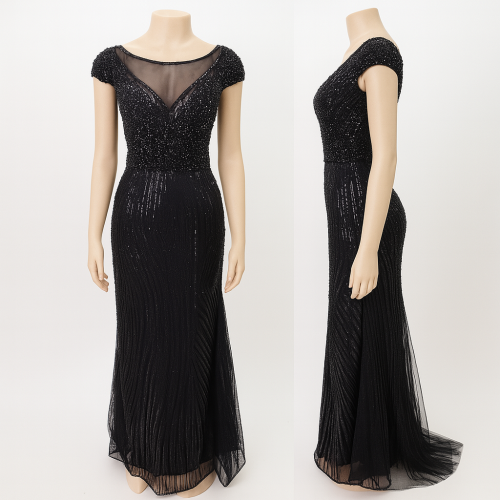 فستان سهرة طويل مرصع بالكريستال