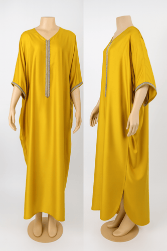 جلابية ستان طويلة بتطريز مغربي فاخر