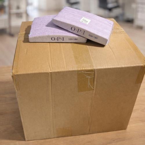 مبرد أظافر احترافي O.P.I درجة 100/180كرتون شده 10...