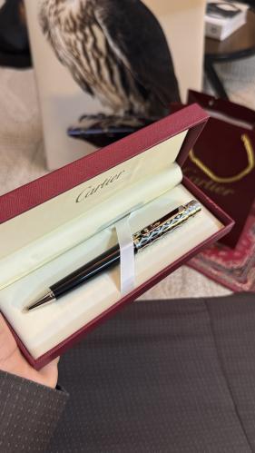 قلم كارتير اسود منقط