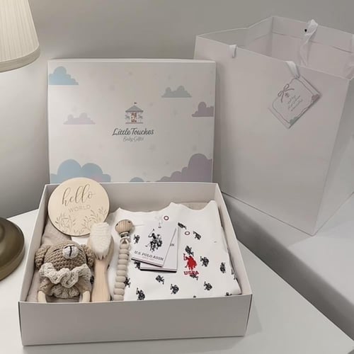 طقم هدية مولود ماركة بولو