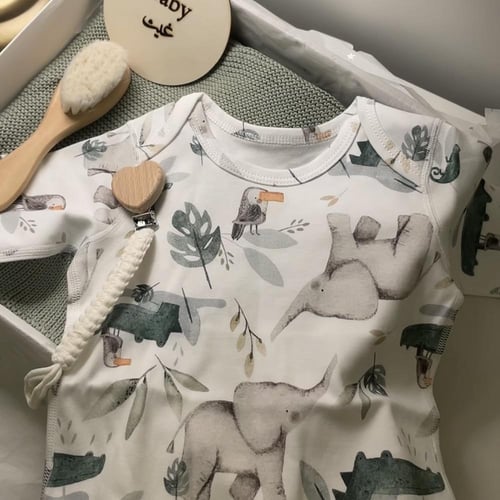 طقم مولود اخضر