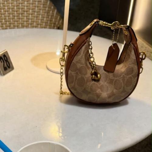 كوتش درجه اولى