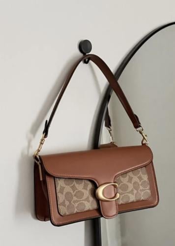 Coach تابي درجه اولى