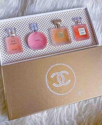 مجموعة عطور شانيل مني