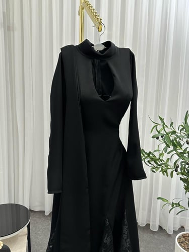 فستان ناعم اسود