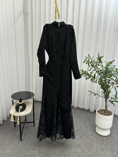 فستان ناعم اسود