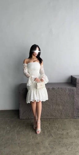 فستان ابيض ميد اكمام