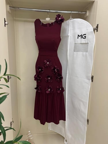 فستان ميد ورد