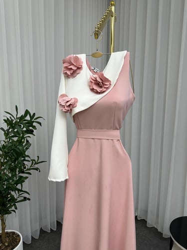 فستان ناعم ورد