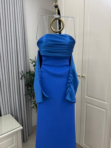 فستان ناعم طويل