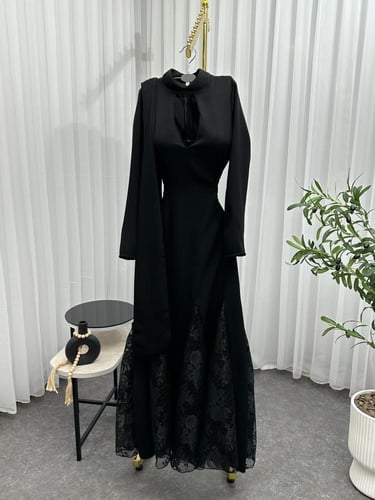 فستان ناعم اسود