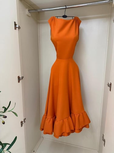 فستان البرتقاله