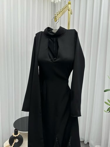 فستان ناعم اسود