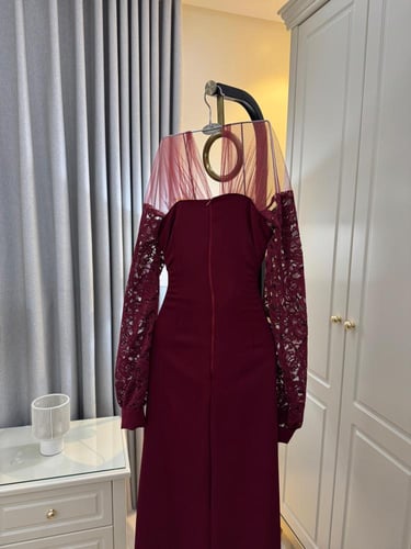 فستان ناعم تل