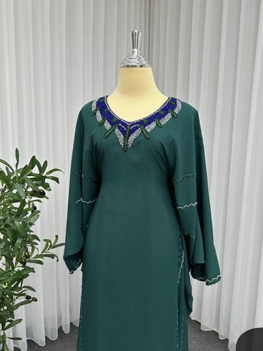 جلابيه مطرزه