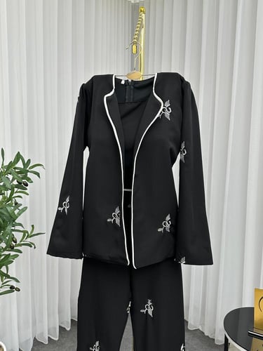 جمبسوت اسود