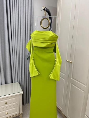 فستان ناعم طويل