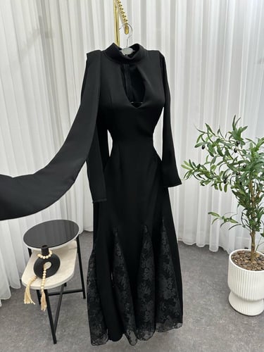 فستان ناعم اسود