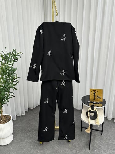 جمبسوت اسود