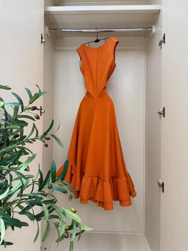 فستان البرتقاله