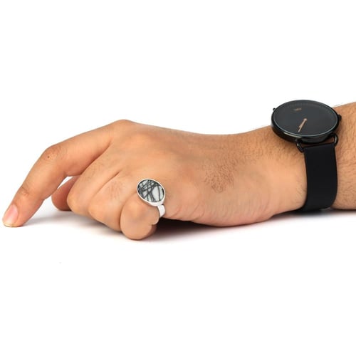 خاتم فضة ملكي أبيض بخطوط سوداء عيار 925 أسترليني