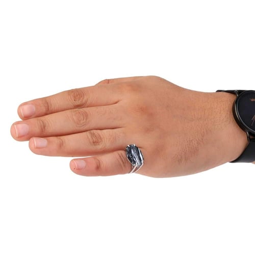 خاتم فضة شنكار حجر عقيق اسود بابيض بيضاوي عيار 925...