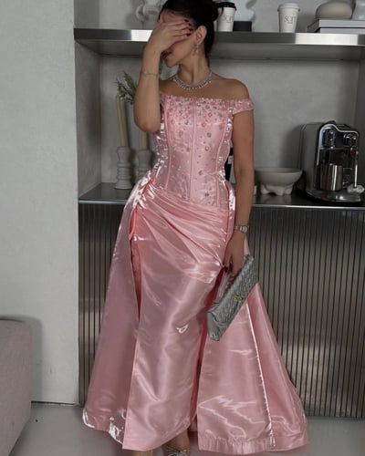 فستان خامة تفته كوري تطريز كريستال