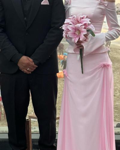 فستان انيق خامة شيفون ايطالي والصدر تفته حرير