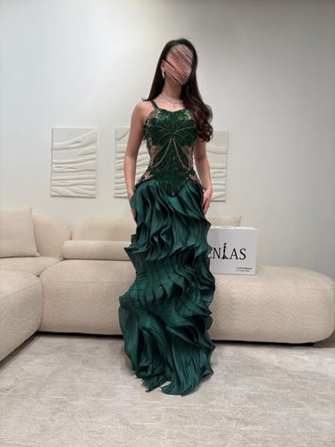 فستان سهرة شك يدوي مع كرنكل بشغل فاخر