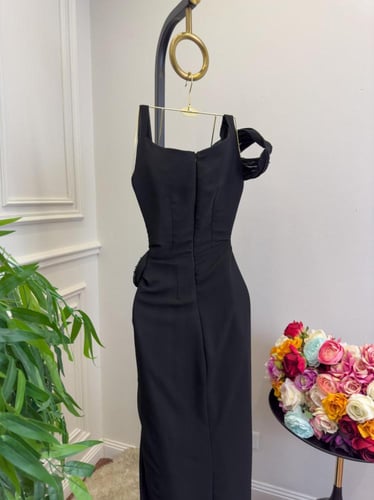 فستان الفخامه لون اسود تطريز جميل خامه باربي