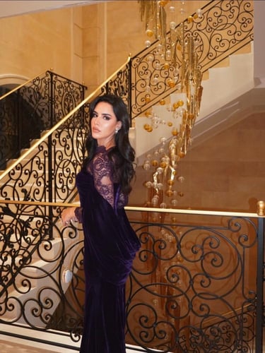 فستان سهرة بشغل راقي مخمل كوري مع دانتيل تايلندي