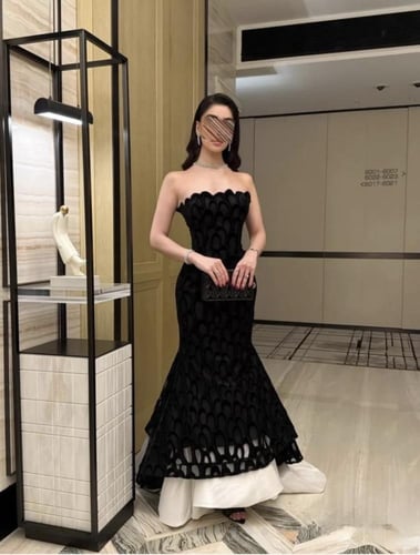 فستان سهرة بشغل راقي مع اكمام شانطون