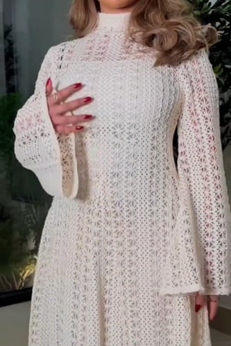 فستان ابيض خامة دانتيل