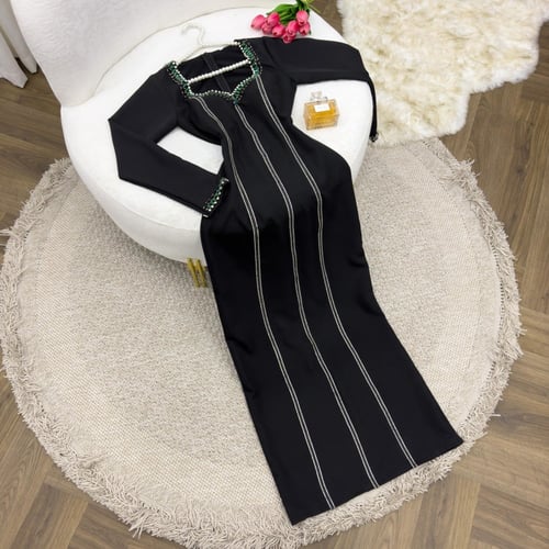 فستان ناعم مطرز بالطريقه الاصليه